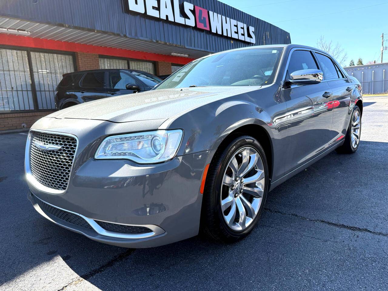2019 Chrysler 300 Touring — Sedan — 117,891 mi — Marietta, GA