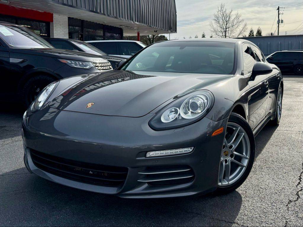 2016 Porsche Panamera