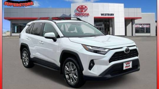 2024 Toyota RAV4 XLE Premium — SUV — 2,717 mi — Westbury, NY
