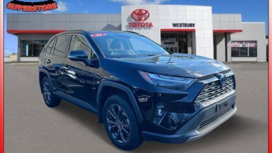 2022 Toyota RAV4 Hybrid Limited — SUV — 31,386 mi — Westbury, NY