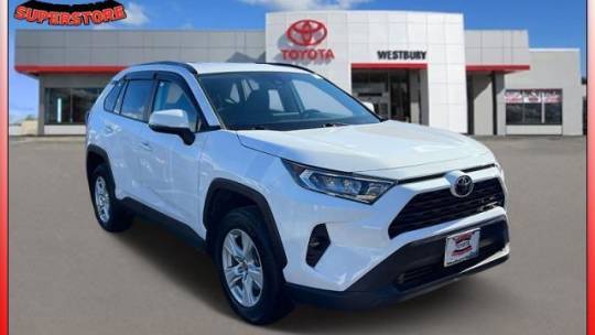 2021 Toyota RAV4 XLE — SUV — 30,781 mi — Westbury, NY