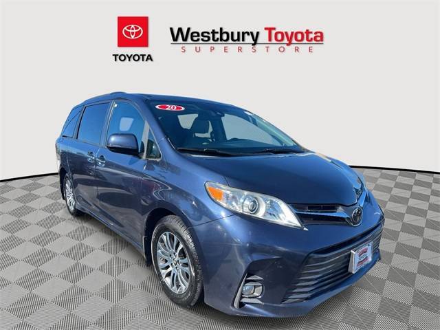2020 Toyota Sienna XLE Auto Access Seat — Minivan — 71,577 mi — Westbury, NY
