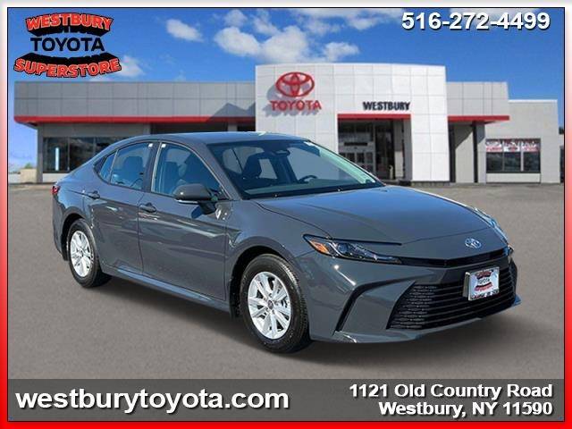 2025 Toyota Camry LE — Sedan — 198 mi — Westbury, NY