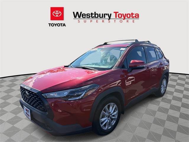 2022 Toyota Corolla Cross LE — SUV — 22,527 mi — Westbury, NY