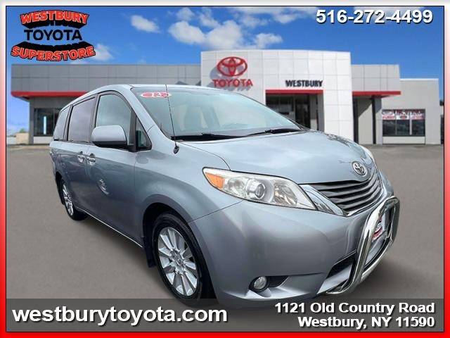 2013 Toyota Sienna XLE — Minivan — 87,917 mi — Westbury, NY