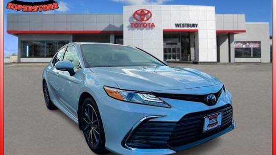 2021 Toyota Camry XLE — Sedan — 6,092 mi — Westbury, NY