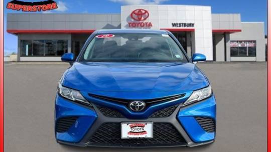 2019 Toyota Camry LE — Sedan — 89,061 mi — Westbury, NY