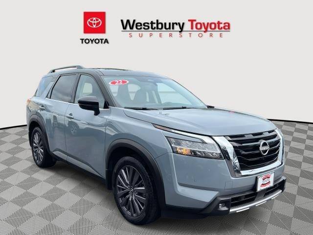2022 Nissan Pathfinder SL — SUV — 69,993 mi — Westbury, NY