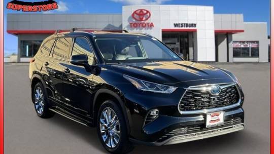 2023 Toyota Highlander Hybrid Limited — SUV — 61,717 mi — Westbury, NY