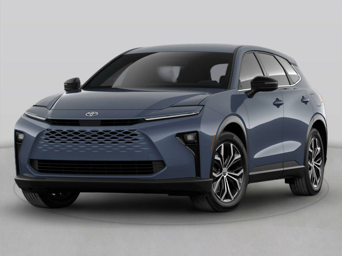 2025 Toyota Crown Signia XLE — SUV — 5,257 mi — Westbury, NY