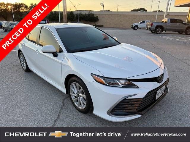 2022 Toyota Camry LE — Sedan — 43,678 mi — Richardson, TX