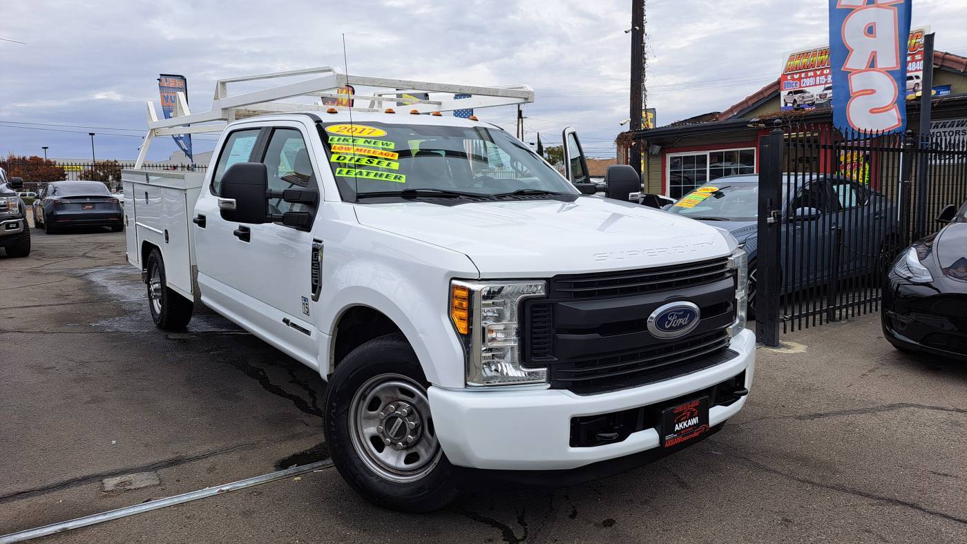 2017 Ford Super Duty F-350 Chassis Cab XLT — Chassis Cab Truck — 87,651 mi — Manteca, CA