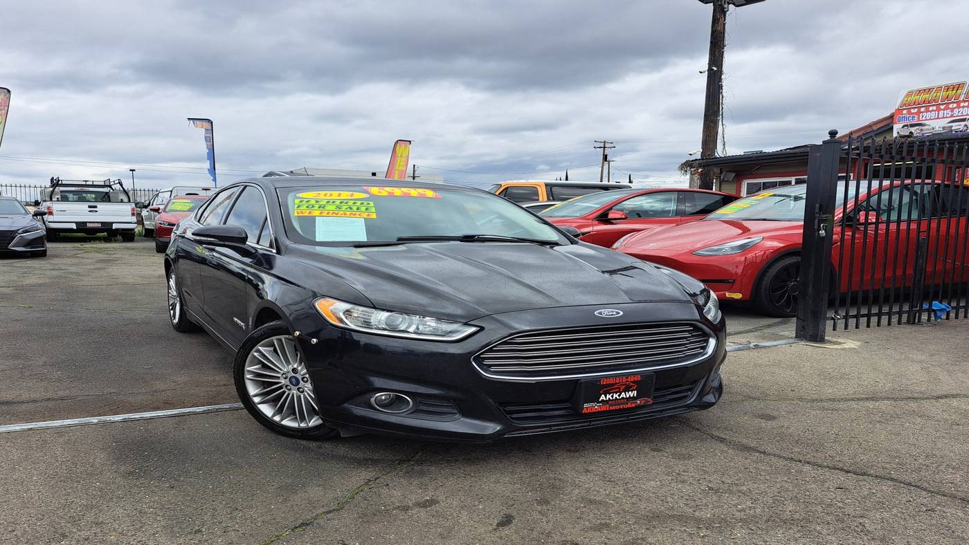 2014 Ford Fusion Hybrid SE — Sedan — 155,707 mi — Manteca, CA