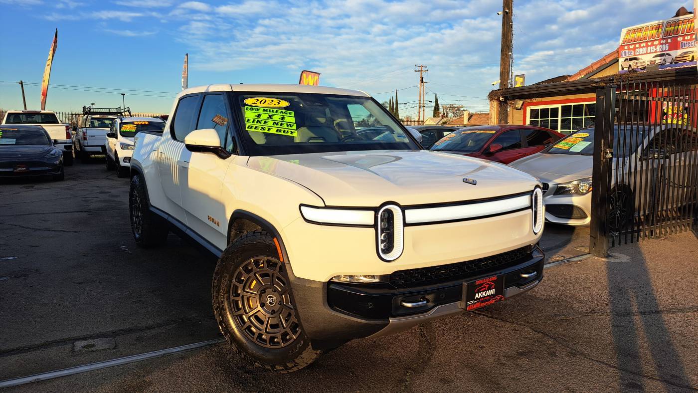 2023 Rivian R1T Adventure