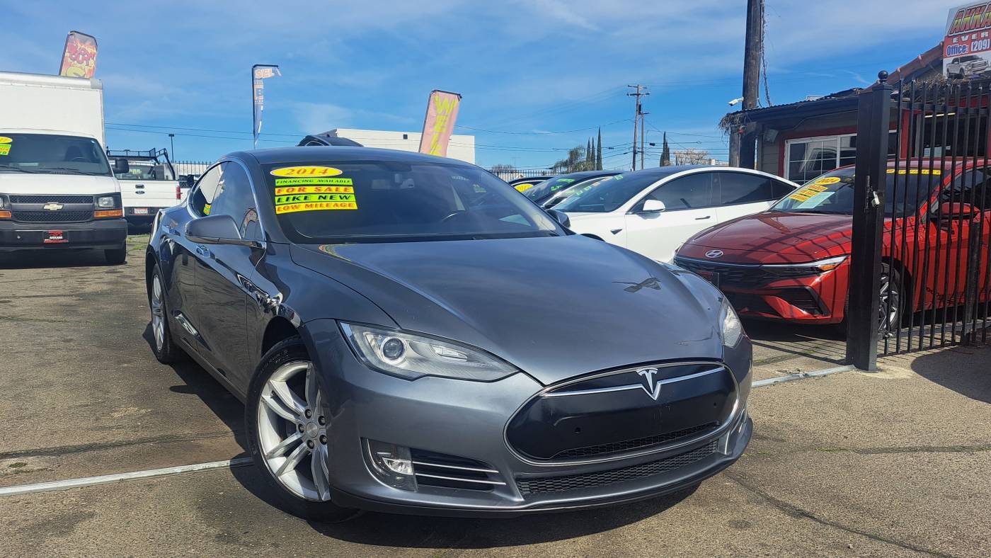 2014 Tesla Model S 60 — Hatchback — 133,255 mi — Manteca, CA