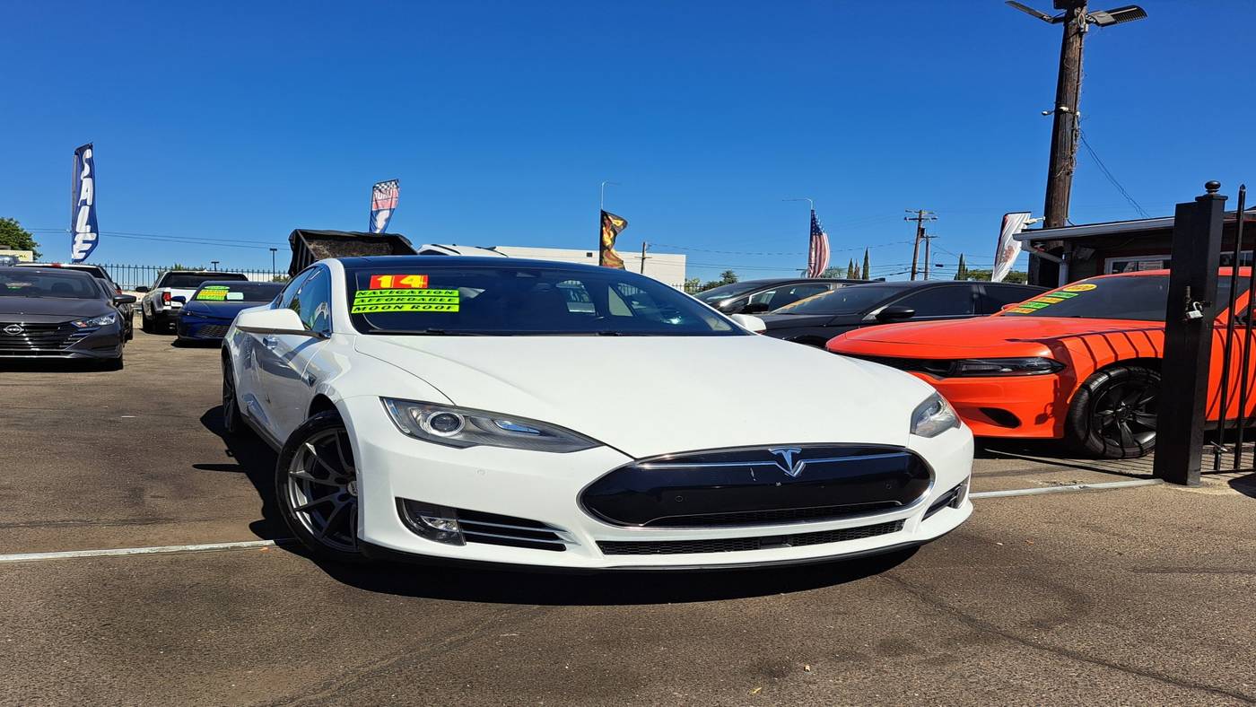 2014 Tesla Model S 85 — Hatchback — 156,981 mi — Manteca, CA