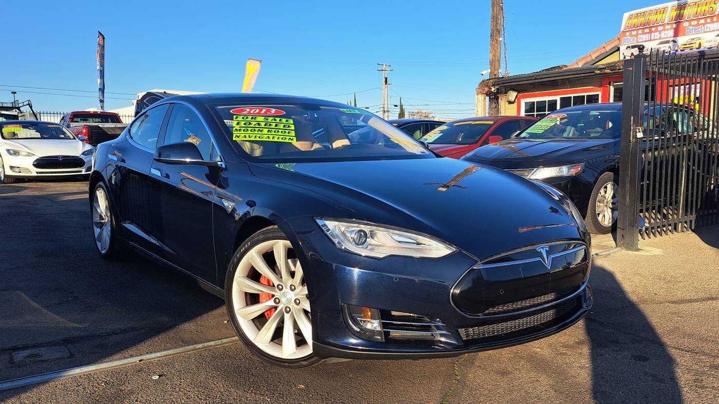 2013 Tesla Model S P85 — Hatchback — 112,563 mi — Manteca, CA