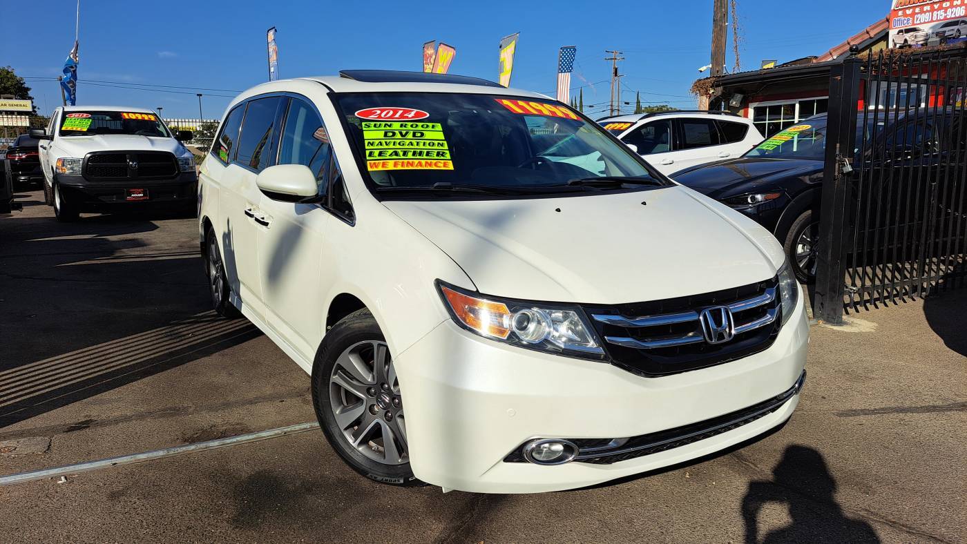 2014 Honda Odyssey Touring — Minivan — 203,620 mi — Manteca, CA
