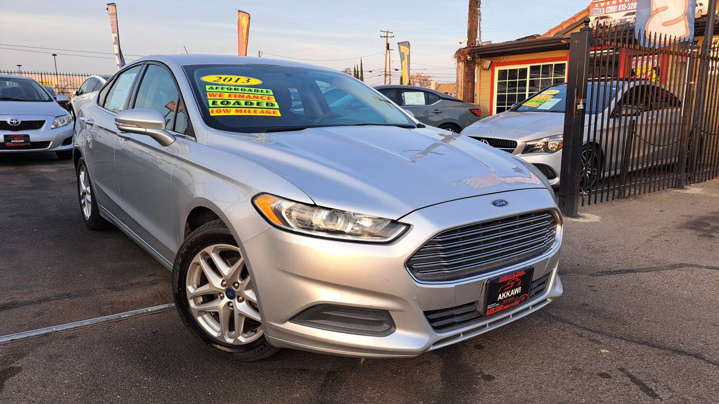 2013 Ford Fusion SE — Sedan — 122,352 mi — Manteca, CA