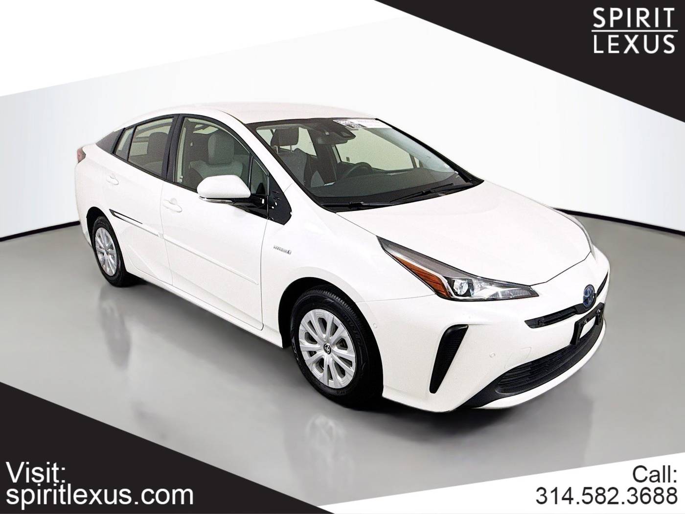 2020 Toyota Prius LE — Hatchback — 23,831 mi — St. Louis, MO