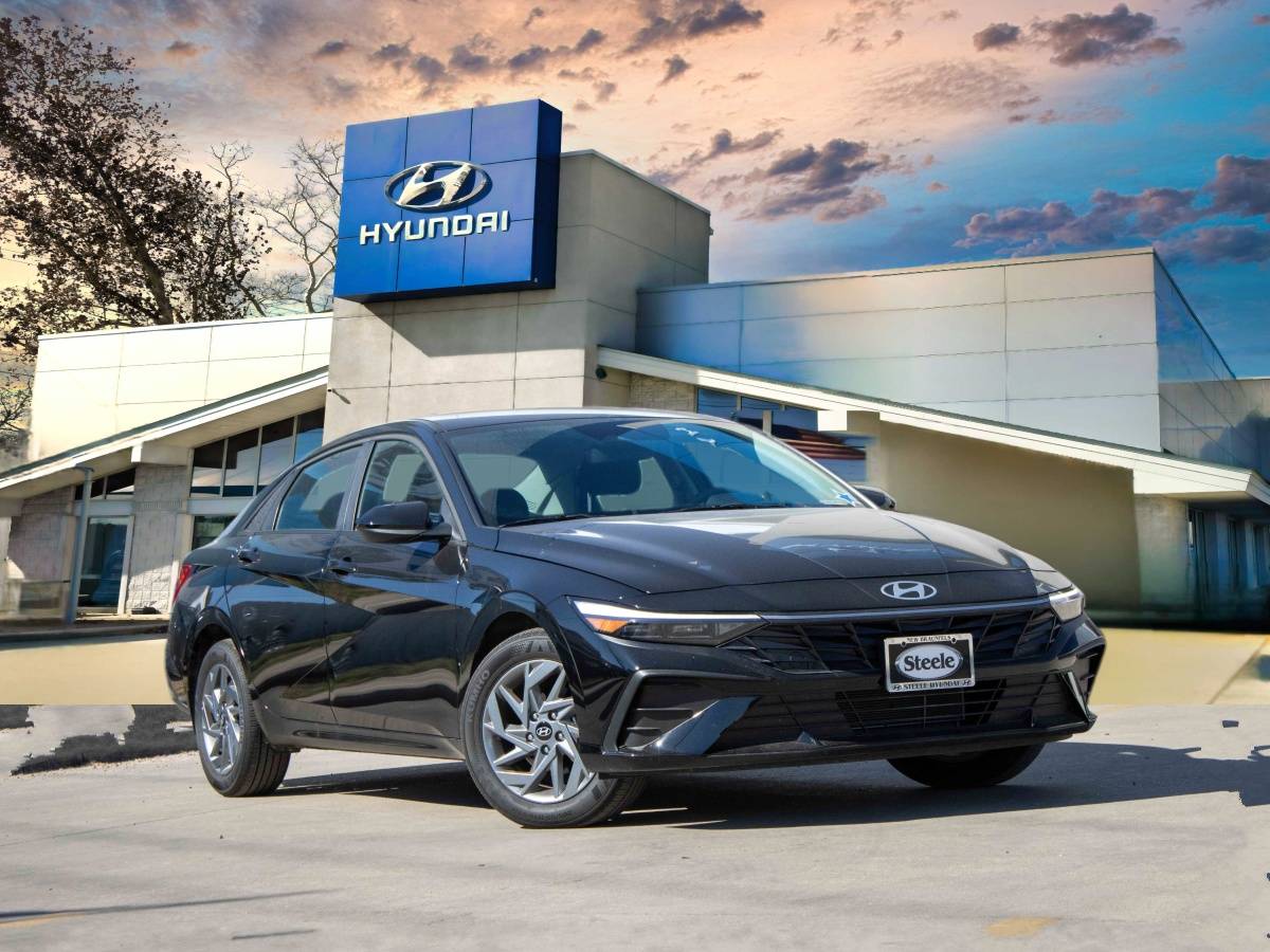 2024 Hyundai Elantra SEL — Sedan — 1,141 mi — New Braunfels, TX