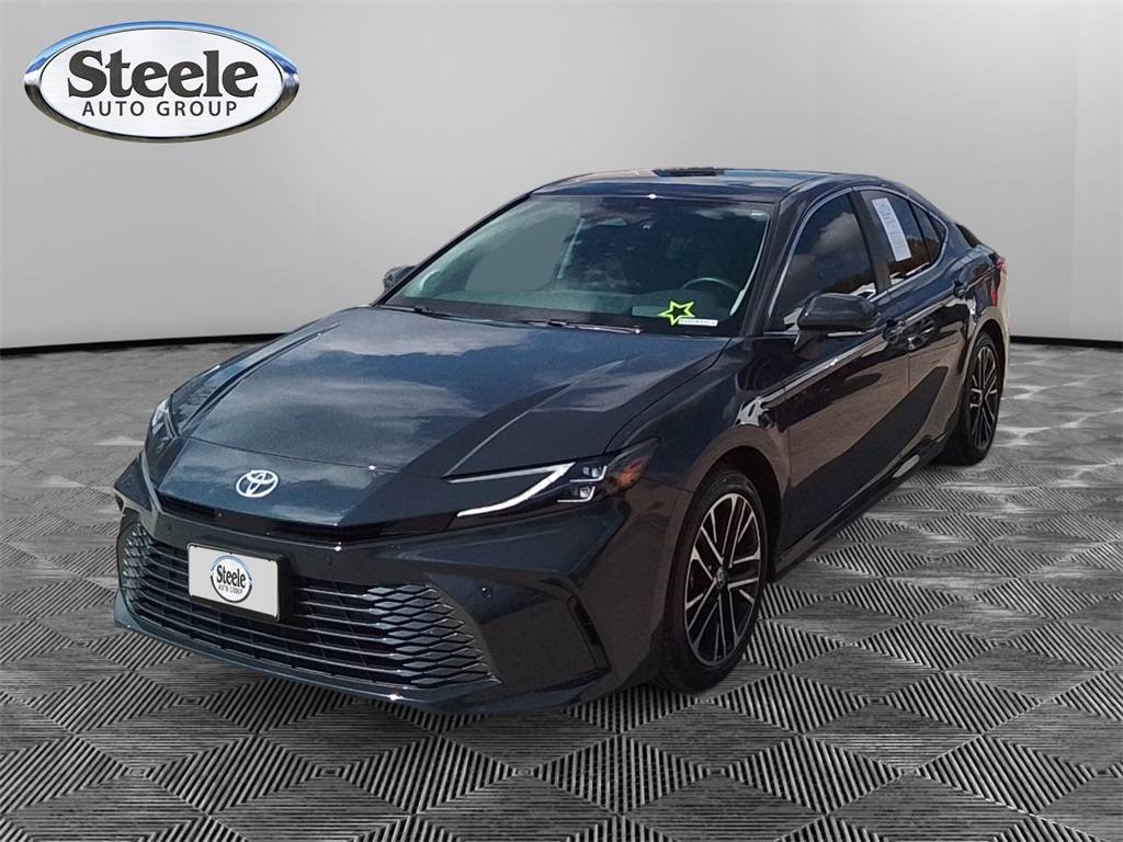 2025 Toyota Camry Hybrid XLE — Sedan — 15,654 mi — New Braunfels, TX