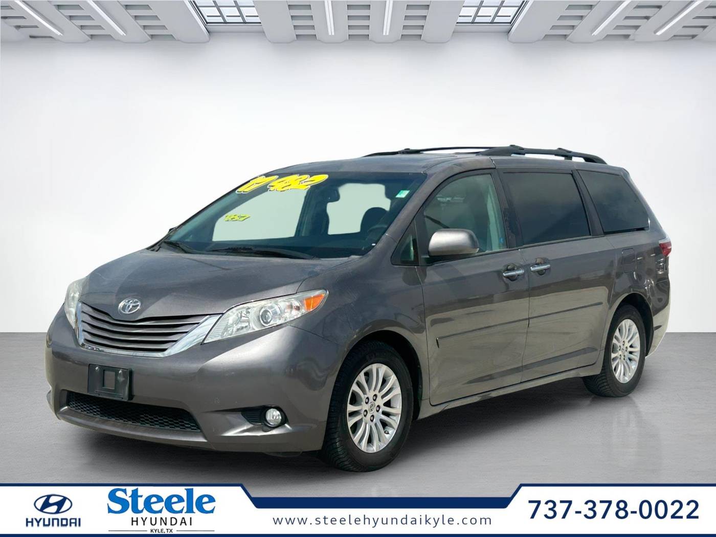 2017 Toyota Sienna XLE — Minivan — 137,229 mi — Kyle, TX