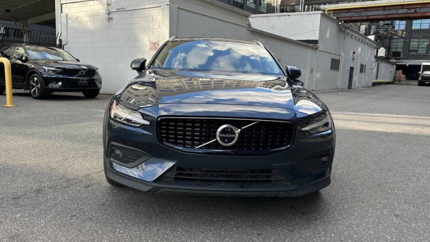 2023 Volvo V60 Cross Country Plus — Wagon — 36,472 mi — Brooklyn, NY