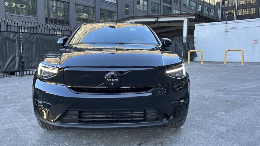 2025 Volvo EC40 Ultra — SUV — 4,598 mi — Brooklyn, NY