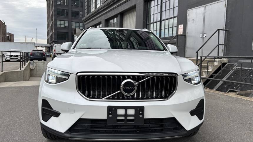 2024 Volvo XC40 Core — SUV — 4,718 mi — Brooklyn, NY