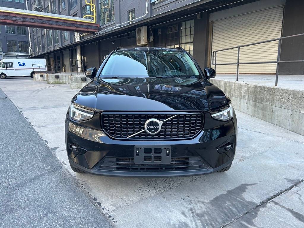 2025 Volvo XC40 Plus — SUV — 9,599 mi — Brooklyn, NY