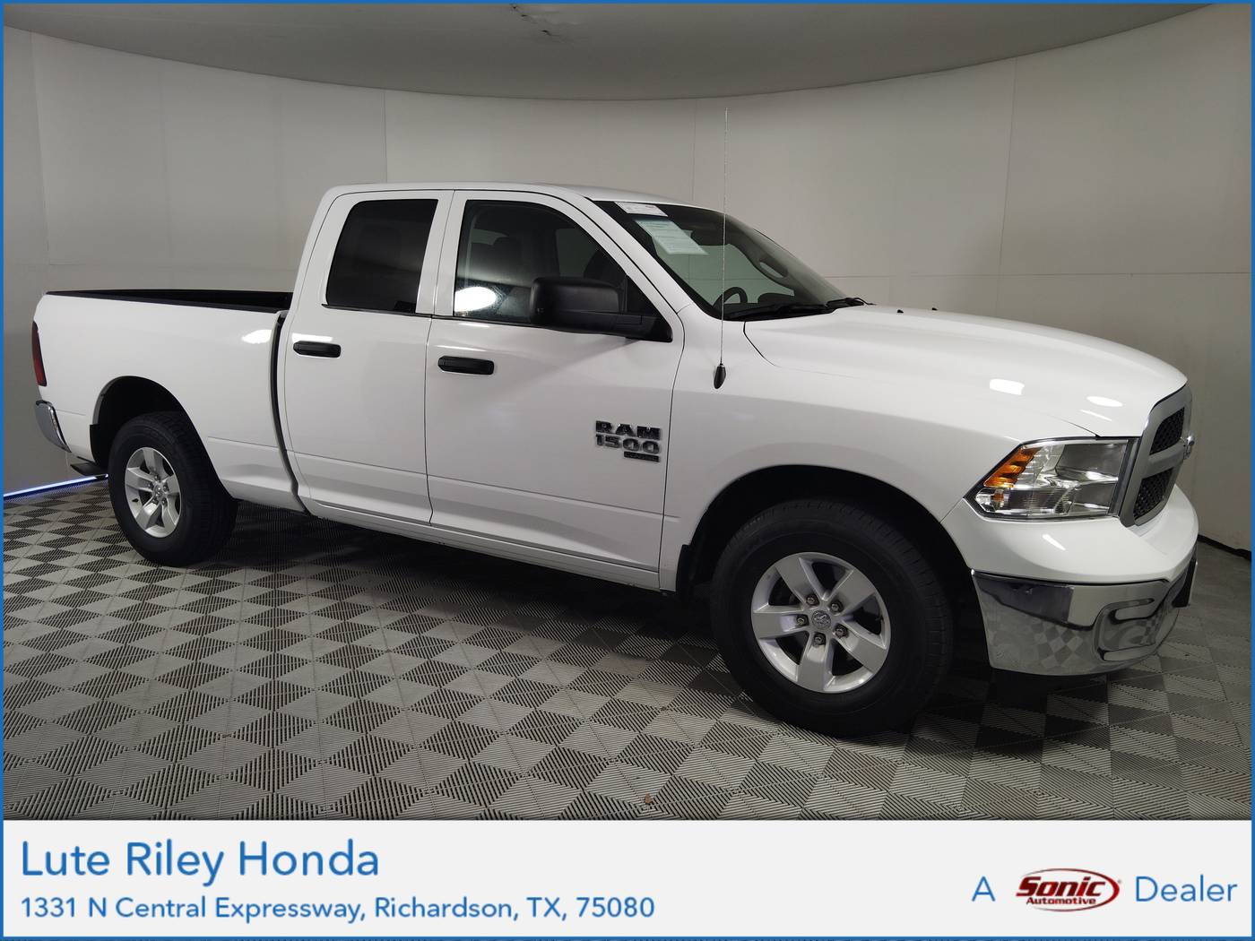 2024 Ram 1500 Classic SLT — Pickup Truck — 29,770 mi — Richardson, TX
