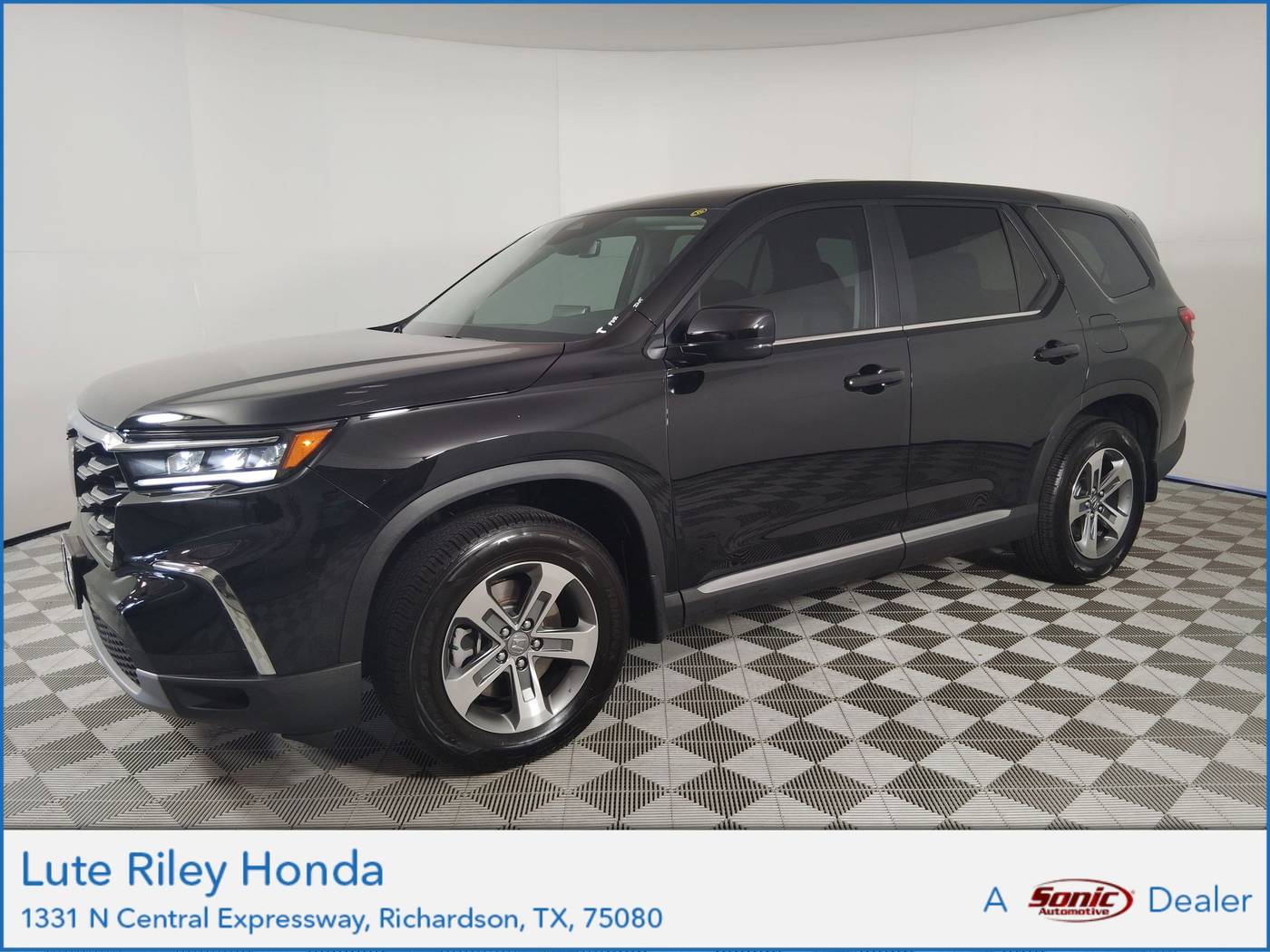 2024 Honda Pilot EX-L 8 Passenger — SUV — 17,305 mi — Richardson, TX