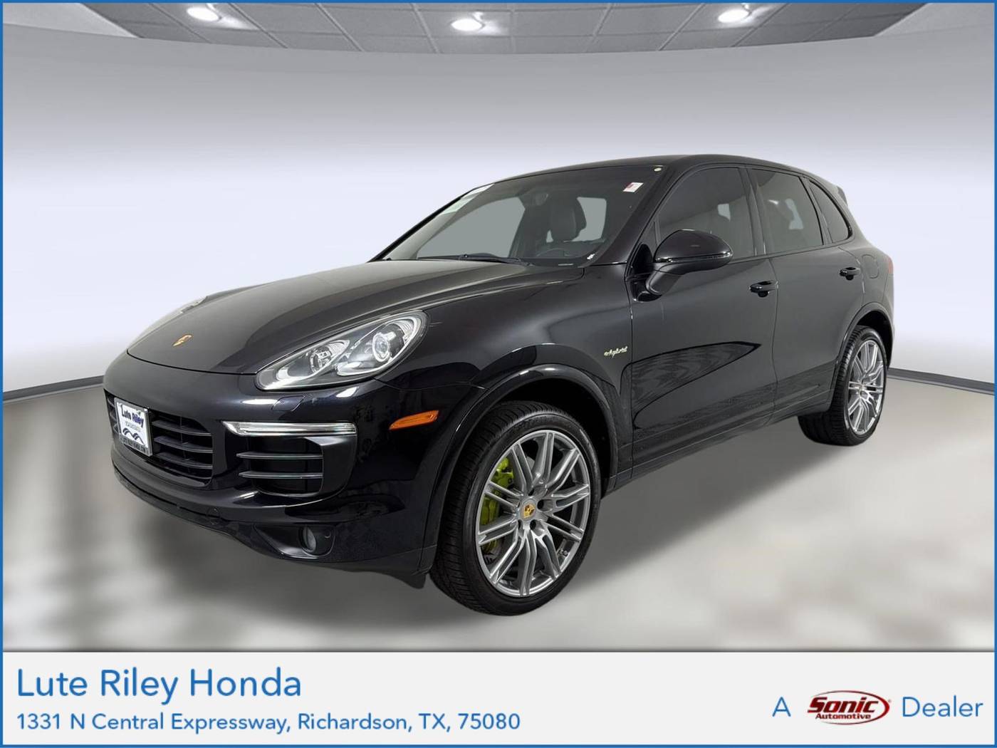 2017 Porsche Cayenne S E-Hybrid Platinum Edition