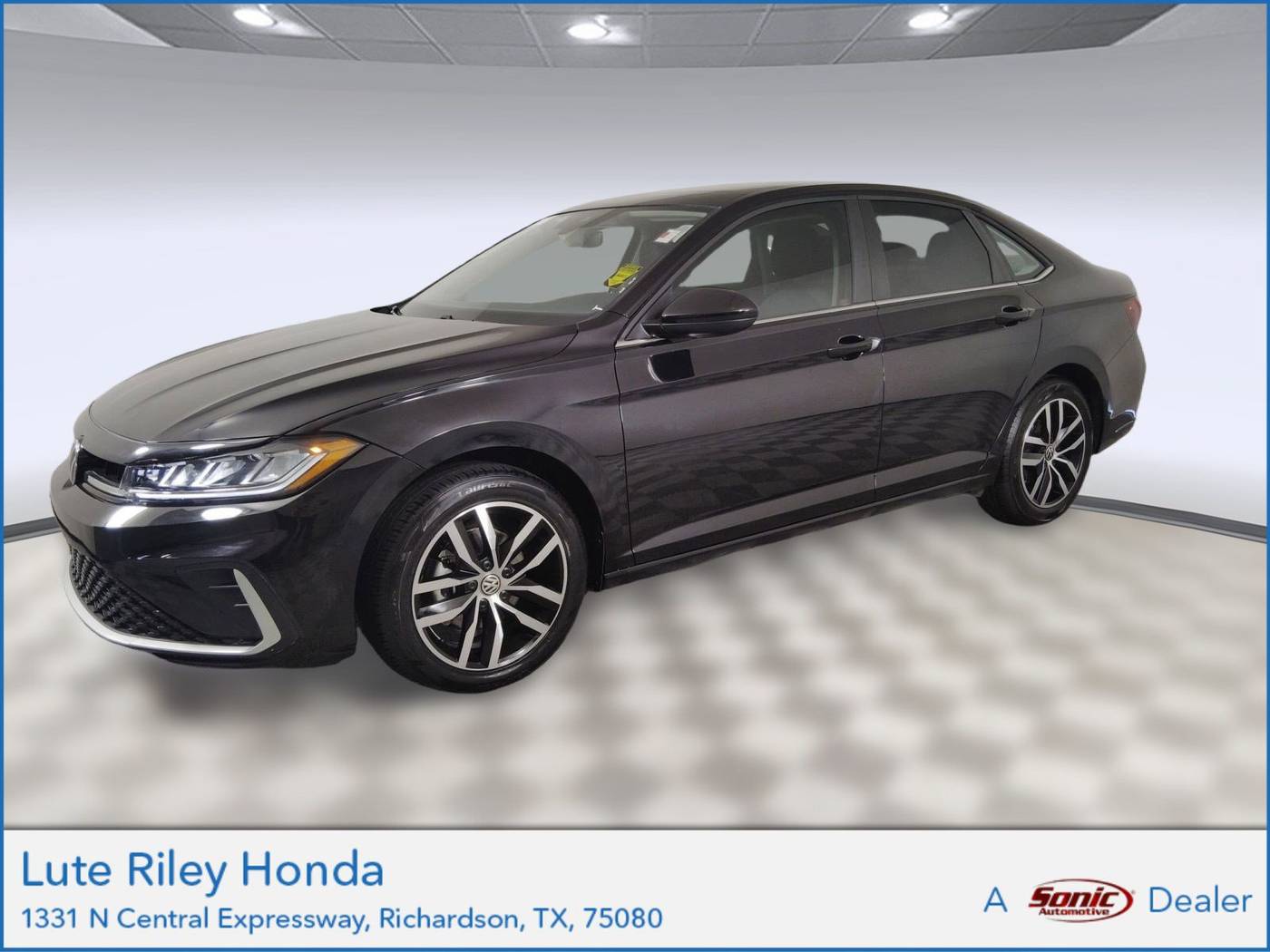 2025 Volkswagen Jetta SE — Sedan — 14,562 mi — Richardson, TX