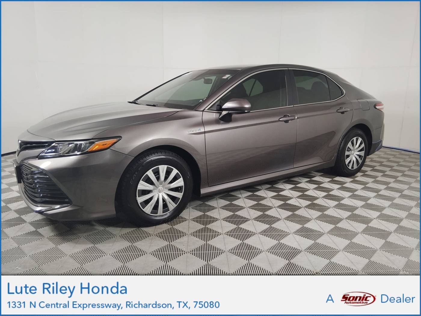 2018 Toyota Camry Hybrid LE — Sedan — 53,444 mi — Richardson, TX
