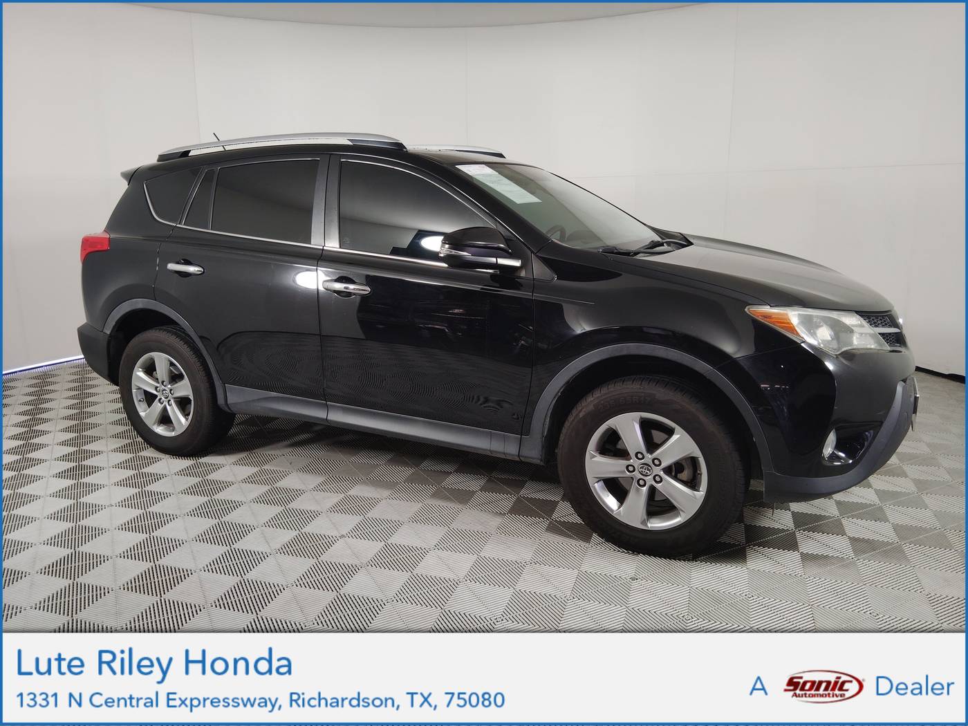 2015 Toyota RAV4 XLE — SUV — 158,399 mi — Richardson, TX