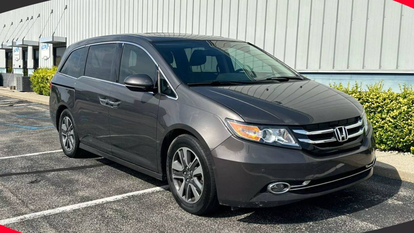 2015 Honda Odyssey Touring — Minivan — 160,885 mi — Indianapolis, IN