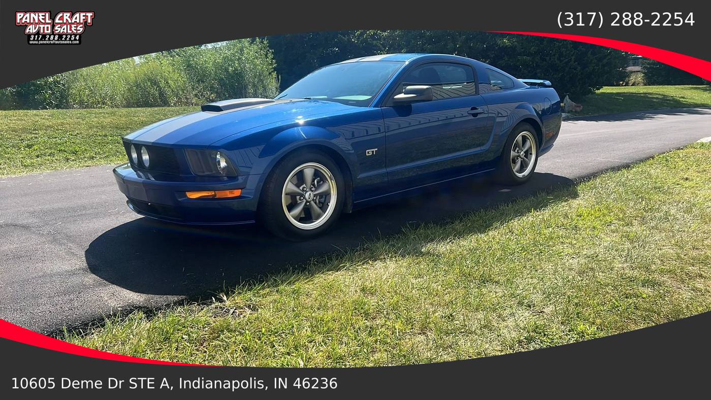 2006 Ford Mustang GT Deluxe — Coupe — 120,633 mi — Indianapolis, IN