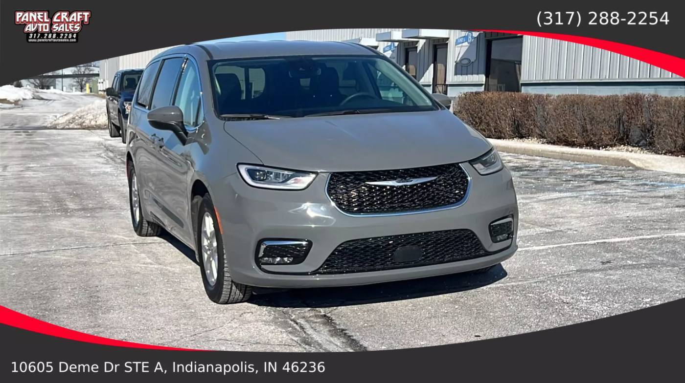 2023 Chrysler Pacifica Touring L — Minivan — 44,631 mi — Indianapolis, IN