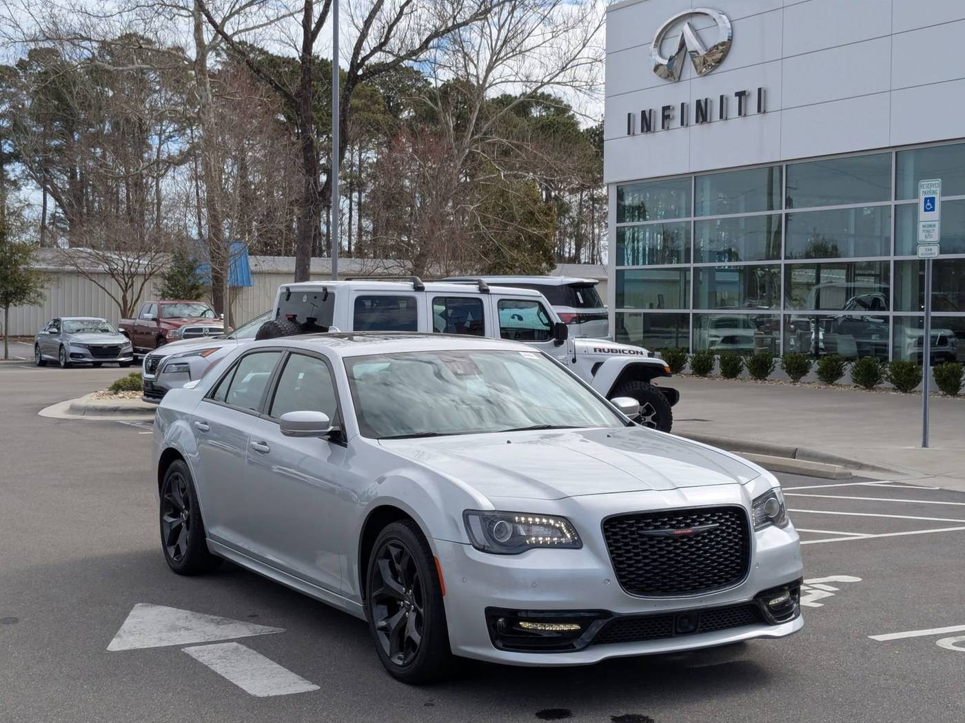 2022 Chrysler 300 S — Sedan — 19,055 mi — Wilmington, NC