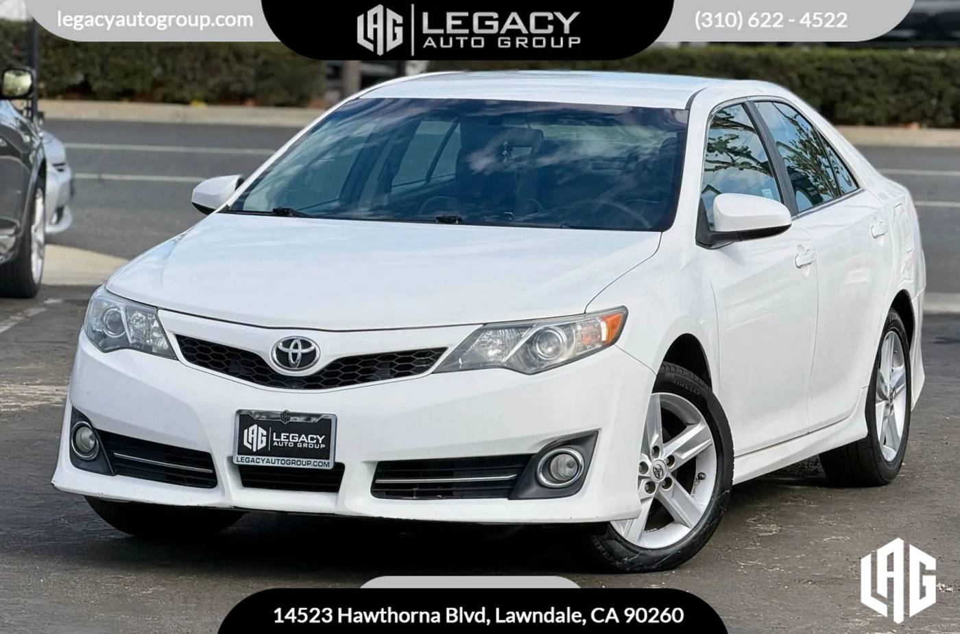 2014 Toyota Camry SE — Sedan — 110,500 mi — Lawndale, CA