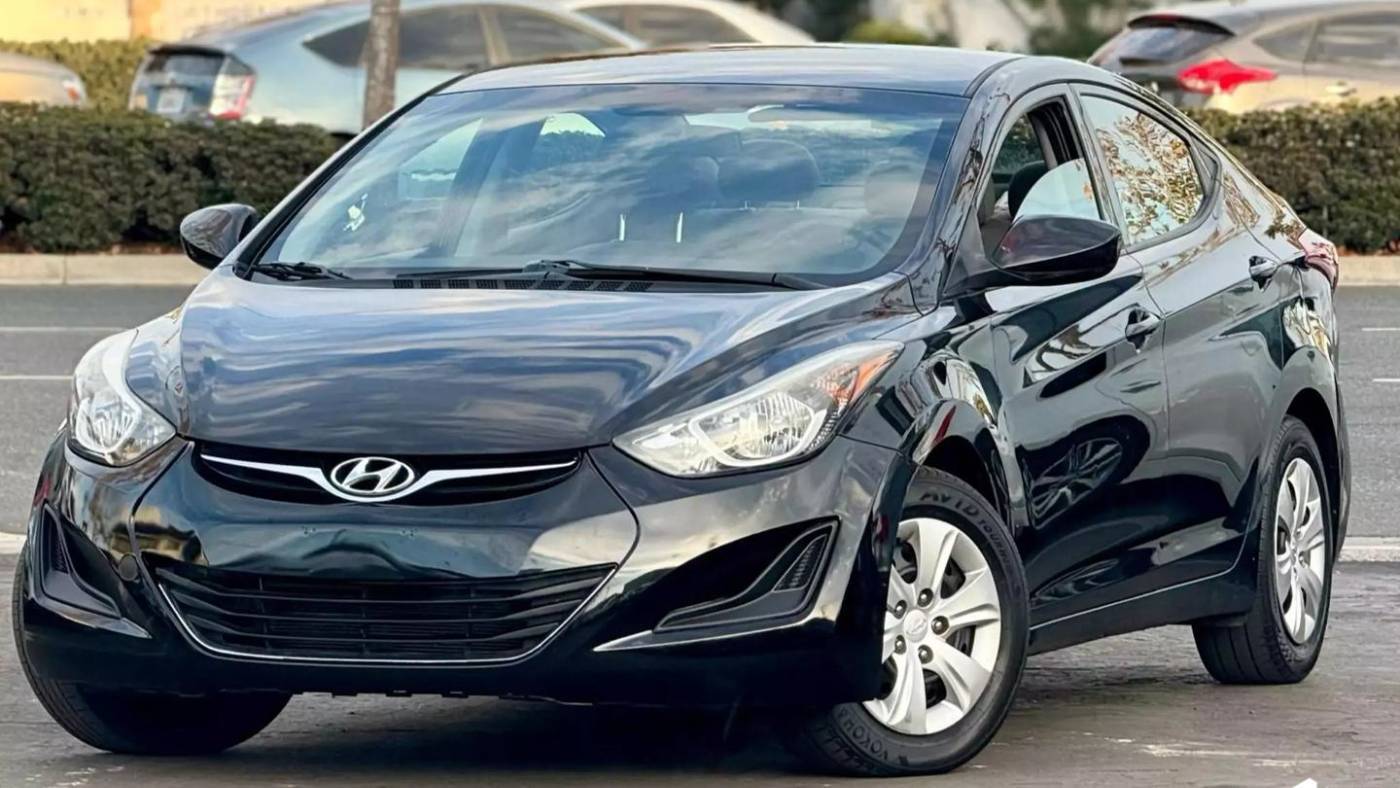 2016 Hyundai Elantra SE — Sedan — 99,307 mi — Lawndale, CA