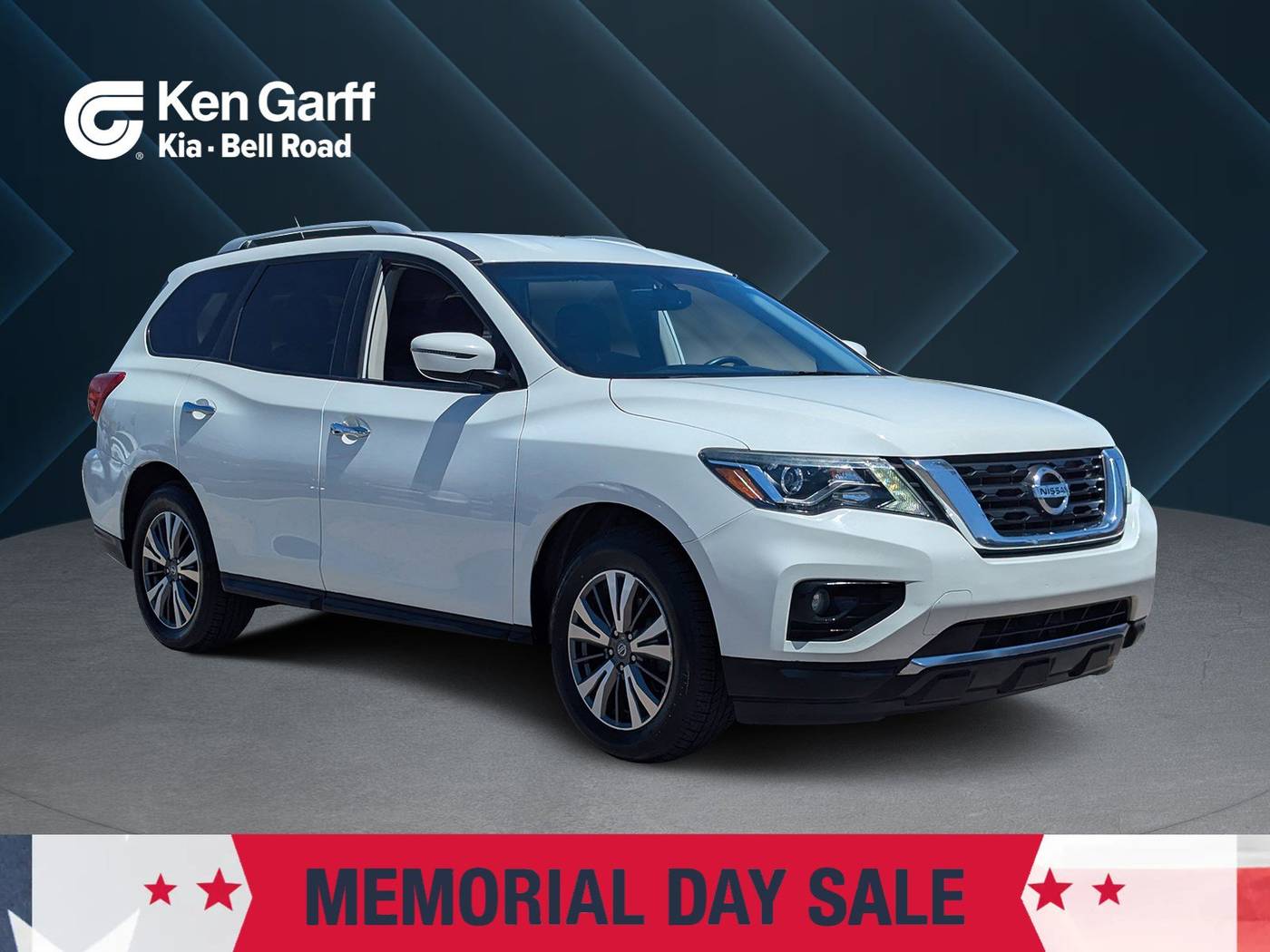 2017 Nissan Pathfinder SV — SUV — 104,751 mi — Phoenix, AZ