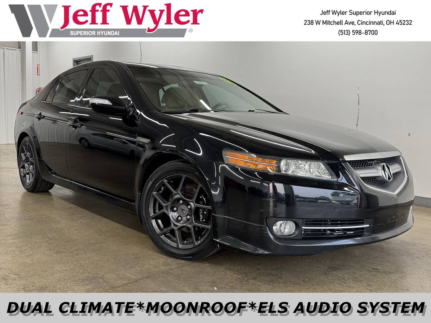 2008 Acura TL Standard — Sedan — 200,880 mi — Cincinnati, OH