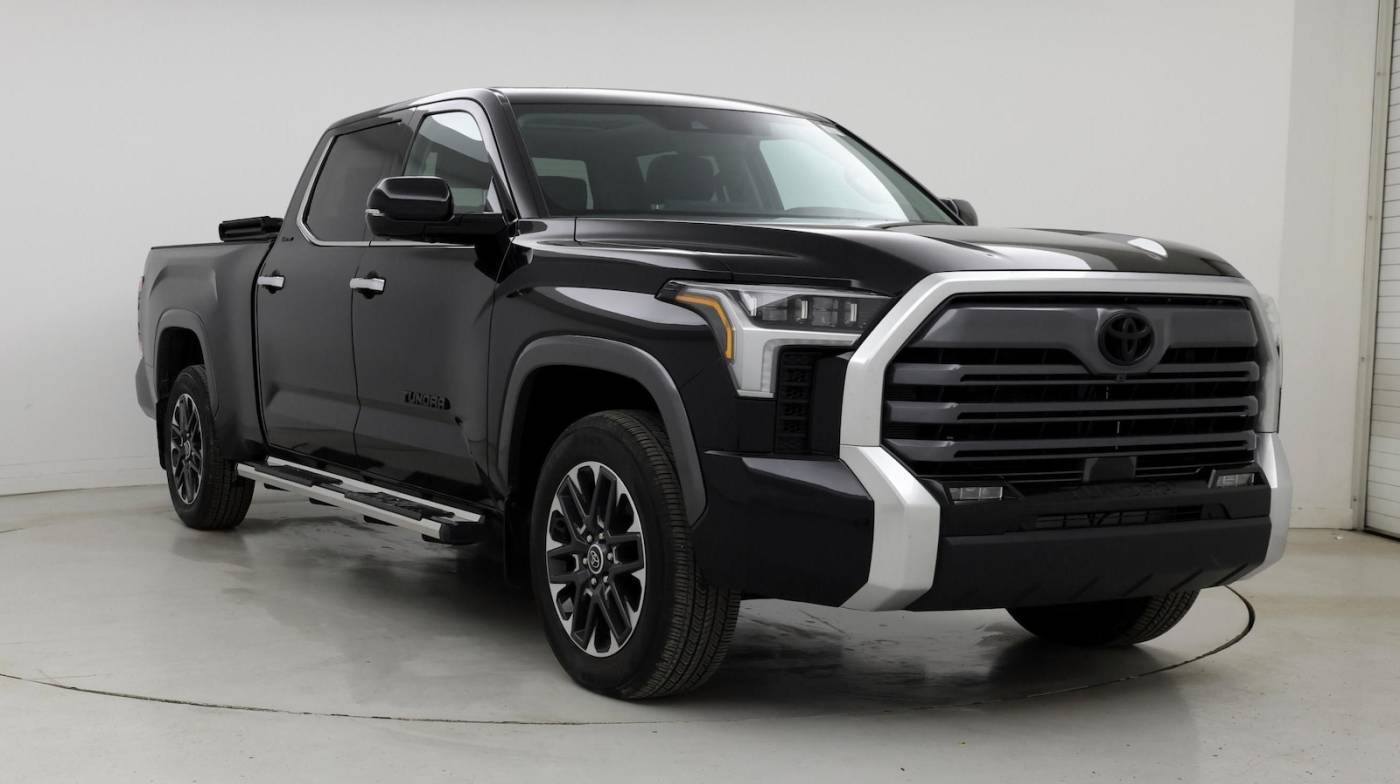 2022 Toyota Tundra Limited — Pickup Truck — 17,655 mi — Akron, OH