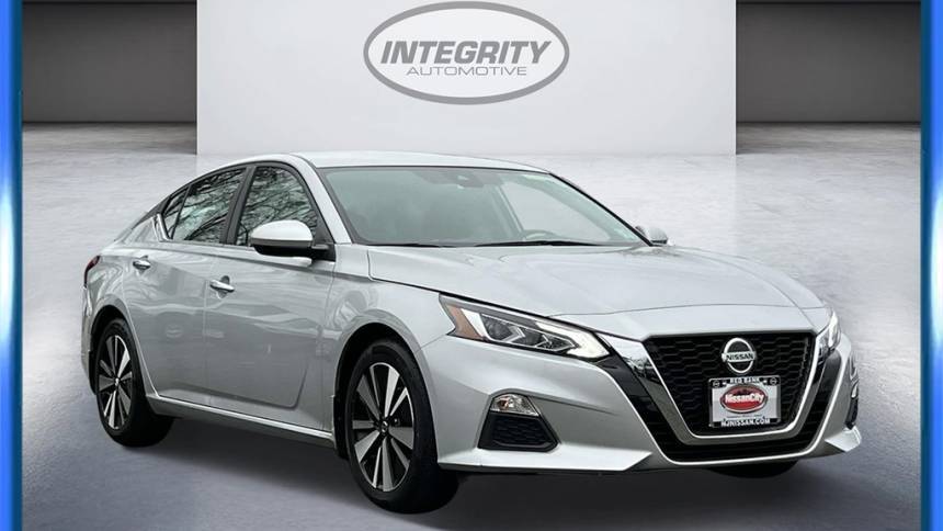 2022 Nissan Altima SV — Sedan — 19,705 mi — Red Bank, NJ