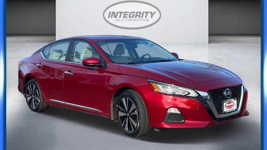 2022 Nissan Altima SV — Sedan — 28,449 mi — Red Bank, NJ