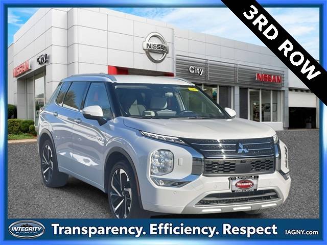 2024 Mitsubishi Outlander Plug-In Hybrid SEL — SUV — 30,890 mi — Port Chester, NY