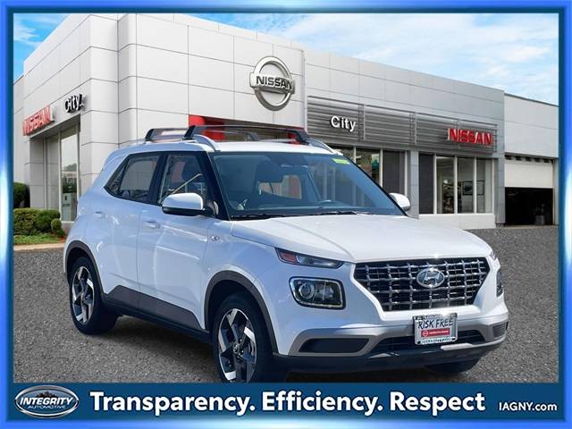 2023 Hyundai Venue SEL — SUV — 2,606 mi — Port Chester, NY